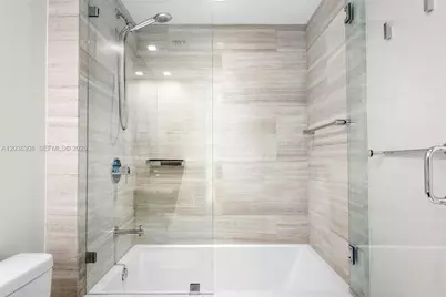 1451 Brickell Ave #1005, Miami, FL 33131 - Photo 21