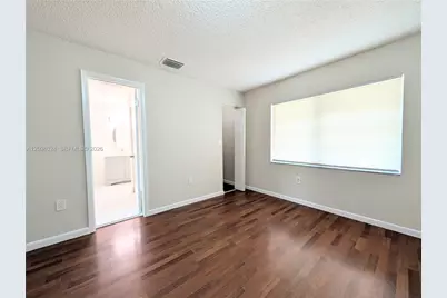 58 SW 14th Ter, Homestead, FL 33030 - Photo 9