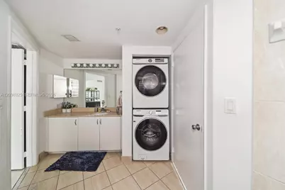 1750 N Bayshore Dr #4315, Miami, FL 33132 - Photo 19