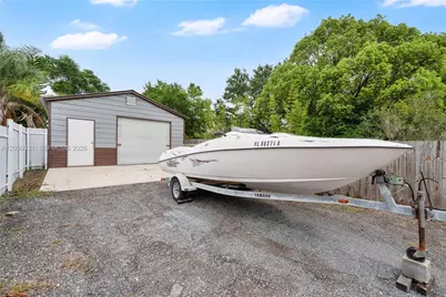 2010 Lee Drive, Other City - In The State Of Florida, FL 33594 - Photo 25