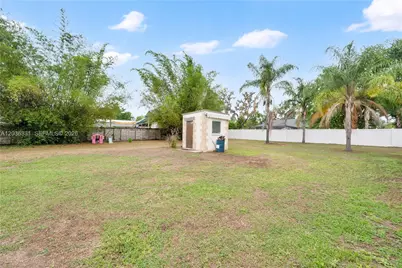 2010 Lee Drive, Other City - In The State Of Florida, FL 33594 - Photo 33