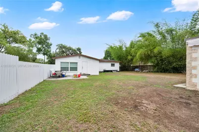 2010 Lee Drive, Other City - In The State Of Florida, FL 33594 - Photo 31