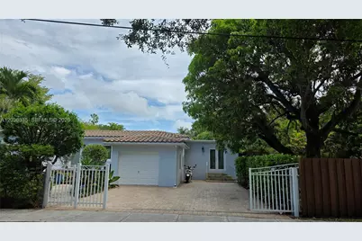 390 NE 127th St, North Miami, FL 33161 - Photo 39