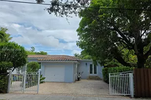390 NE 127th St, North Miami, FL 33161 - Photo 39