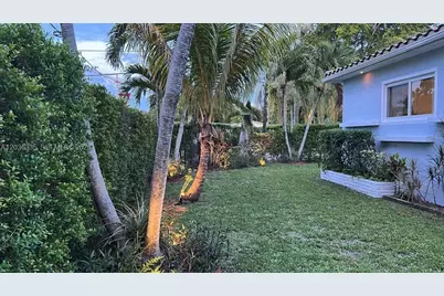 390 NE 127th St, North Miami, FL 33161 - Photo 41