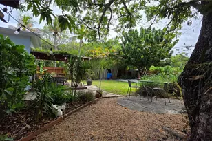 390 NE 127th St, North Miami, FL 33161 - Photo 35