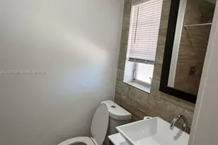 5843 Harding St, Hollywood, FL 33021 - Photo 3