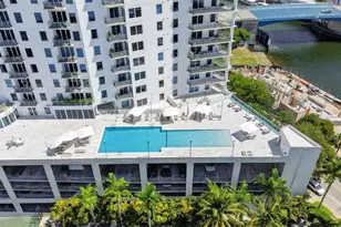 10 SW South River Dr, Miami, FL 33130 - Photo 29