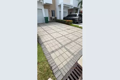 7117 NW 103rd Path, Doral, FL 33178 - Photo 17