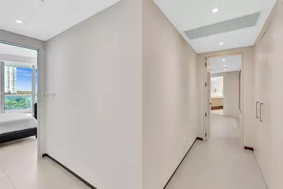 2127 Brickell Ave #1002, Miami, FL 33129 - Photo 17