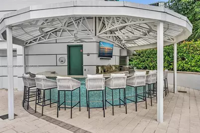2127 Brickell Ave #1002, Miami, FL 33129 - Photo 47
