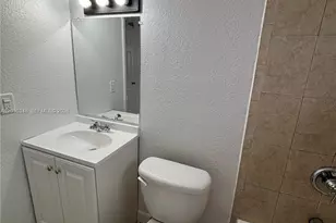 8287 NE Miami Ct, Miami, FL 33138 - Photo 7