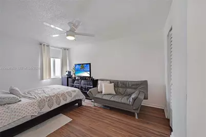 250 180th Dr #407, Sunny Isles Beach, FL 33160 - Photo 9