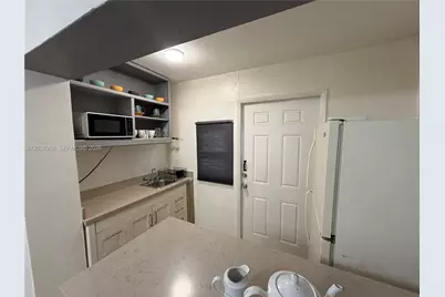 1061 NE 137th St #1, North Miami, FL 33161 - Photo 7