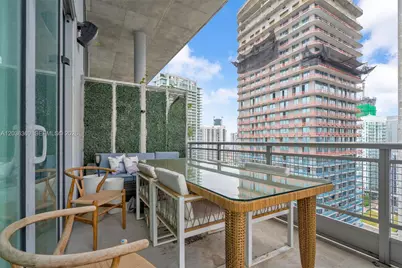 690 SW 1st Ct #PHII16, Miami, FL 33130 - Photo 17