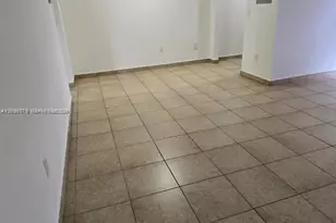 690 NE 123rd St, North Miami, FL 33161 - Photo 3