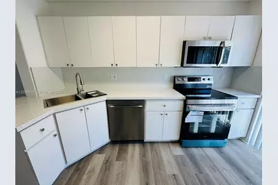 5705 NW 109th Ave #50, Doral, FL 33178 - Photo 9