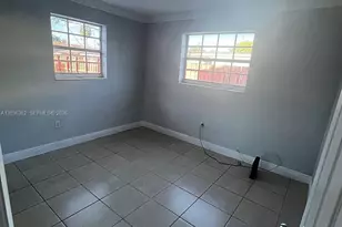 1271 W 79th St, Hialeah, FL 33014 - Photo 9
