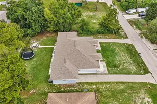 5327 30th St SW, Lehigh Acres, FL 33973 - Photo 9