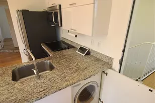 825 Michigan Ave, Miami Beach, FL 33139 - Photo 15