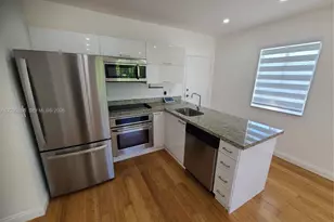 825 Michigan Ave, Miami Beach, FL 33139 - Photo 19