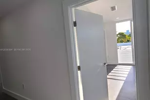 825 Michigan Ave, Miami Beach, FL 33139 - Photo 15