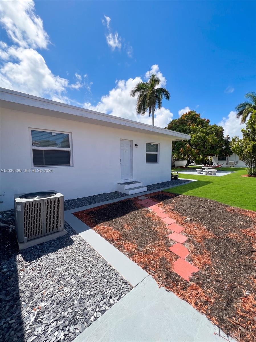 2847 Polk St #2 - 2847 Polk St #2, Hollywood, FL 33020 Luxury Property | Jose Angel Pina