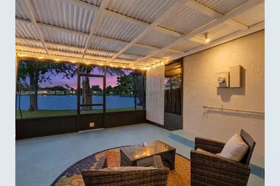 8902 Palm Tree Ln #8902, Pembroke Pines, FL 33024 - Photo 7