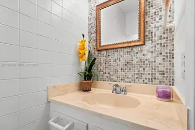 8902 Palm Tree Ln #8902, Pembroke Pines, FL 33024 - Photo 13
