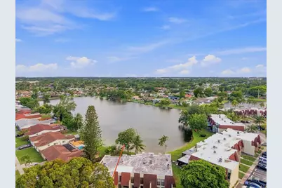 8902 Palm Tree Ln #8902, Pembroke Pines, FL 33024 - Photo 41