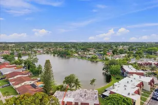 8902 Palm Tree Ln, Pembroke Pines, FL 33024 - Photo 41