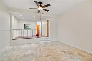 8902 Palm Tree Ln, Pembroke Pines, FL 33024 - Photo 15