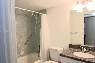 9460 Sunrise Lakes Blvd, Sunrise, FL 33322 - Photo 13