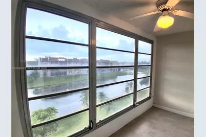 9460 Sunrise Lakes Blvd #309, Sunrise, FL 33322 - Photo 31