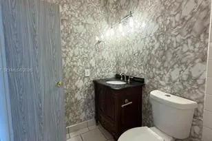 5388 W 24th Ave, Hialeah, FL 33016 - Photo 17