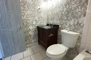 5388 W 24th Ave, Hialeah, FL 33016 - Photo 15