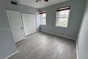 77 Simonton Creek, Weston, FL 33326 - Photo 9
