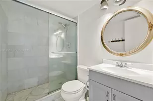 2750 NE 183rd St, Aventura, FL 33160 - Photo 23