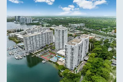 2750 NE 183rd St #504, Aventura, FL 33160 - Photo 31