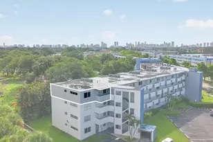 1101 NE 191st St, Miami, FL 33179 - Photo 21