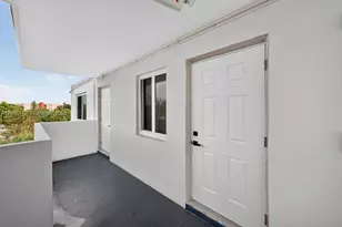 1101 NE 191st St, Miami, FL 33179 - Photo 19