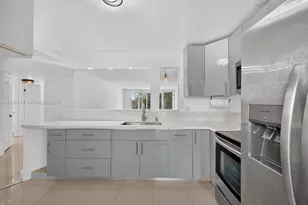 1101 NE 191st St, Miami, FL 33179 - Photo 9