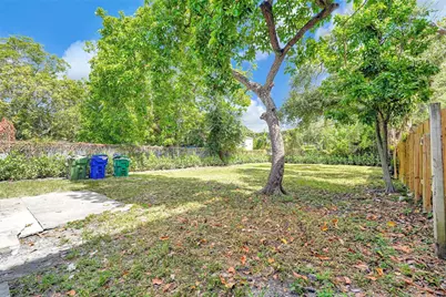 81 NW 45th St #0, Miami, FL 33127 - Photo 39