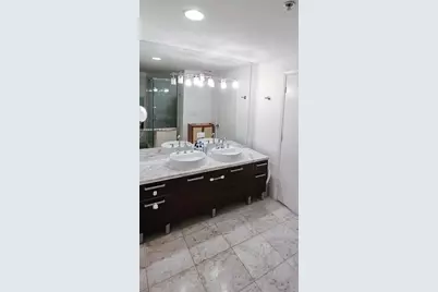 244 Biscayne Blvd #301, Miami, FL 33132 - Photo 9