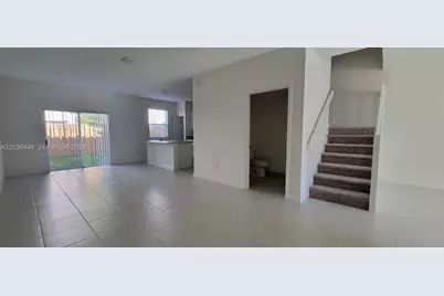 2683 SE 12th St, Homestead, FL 33035 - Photo 3
