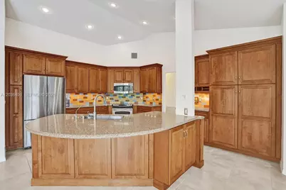 2863 E Abiaca Cir, Davie, FL 33328 - Photo 23