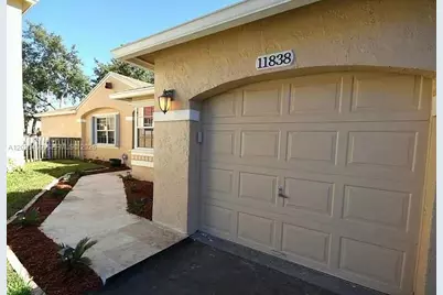 11838 NW 13th St, Pembroke Pines, FL 33026 - Photo 1