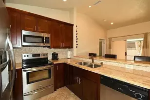 11838 NW 13th St, Pembroke Pines, FL 33026 - Photo 7