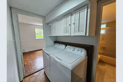 520 NE 38th St #12, Miami, FL 33137 - Photo 5