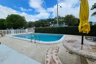 520 NE 38th St, Miami, FL 33137 - Photo 1